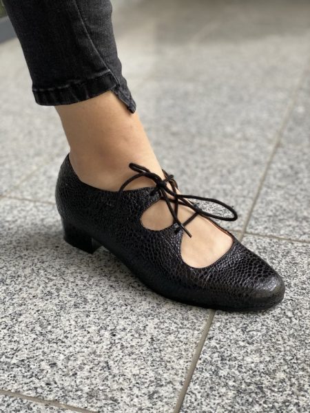 Pantofi cu siret Epoca 9